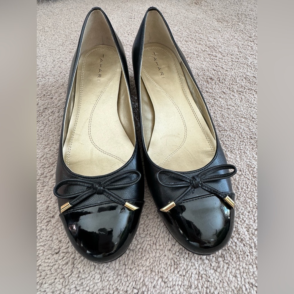 Tahari Maisy Cap Toe Shoe Size 7M